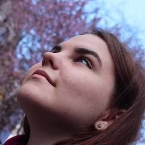 Meet your Posher, Hayley